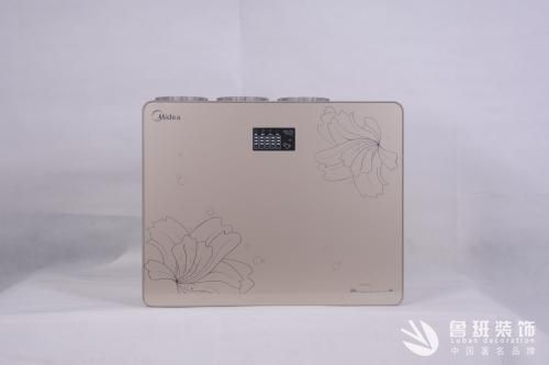 家用凈水器和直飲機哪個好？新房裝修飲用水用哪個好？